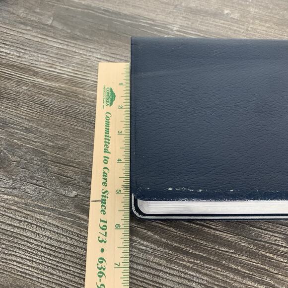 Holy Bible KJV Giant Print Red Letter Reference Navy Bonded Leather Pre-owned - Picture 7 of 14
